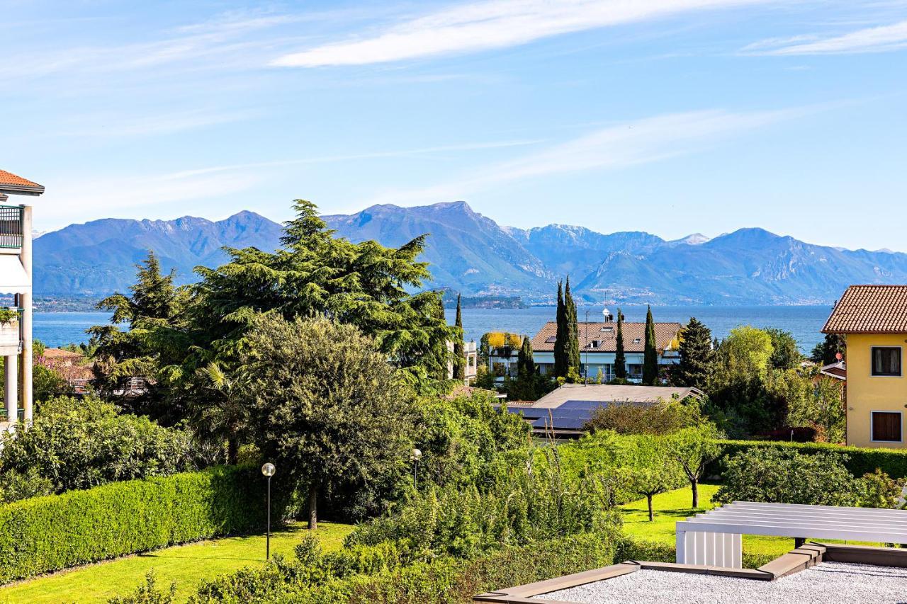 Warda C11 Apartment By Wonderful Italy Desenzano del Garda Buitenkant foto